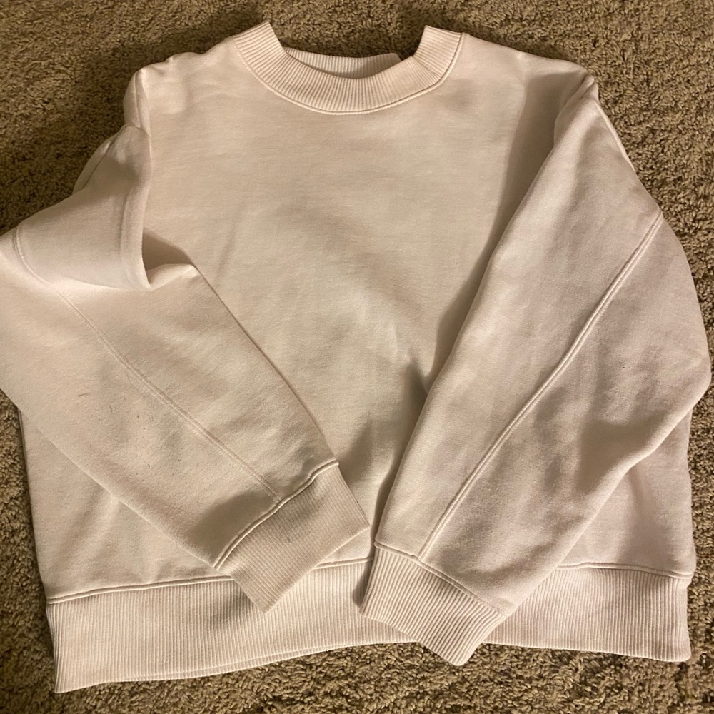 white crew sweatshirt top size XL color white/cream
